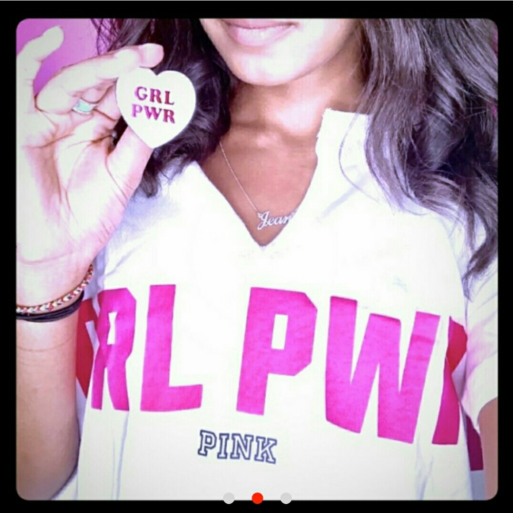 💌VS Pink Pin - Picture 2 of 3